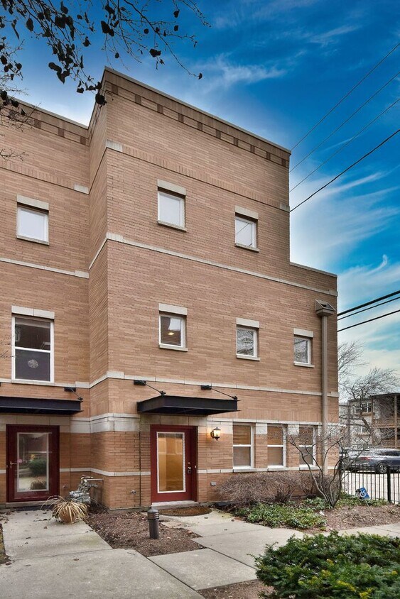 529 Chicago Ave, Evanston, IL 60202 Townhome Rentals in Evanston IL