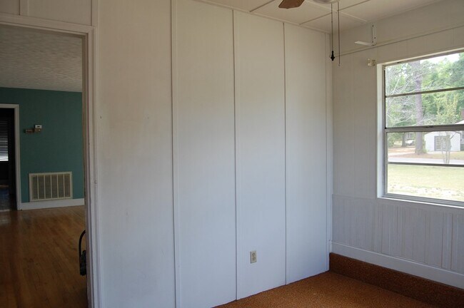 Building Photo - 12 Clemson Dr