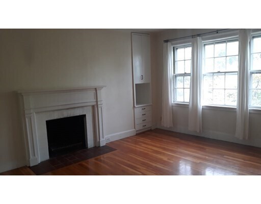 Building Photo - 41 Bowdoin St