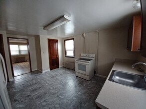 Building Photo - 515-517 S Market St