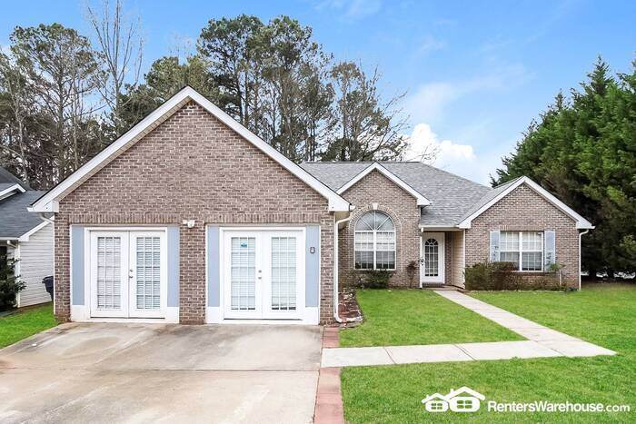 Primary Photo - Ranch with extra-large game room