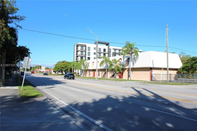 Foto del edificio - 9760 SW 184th St