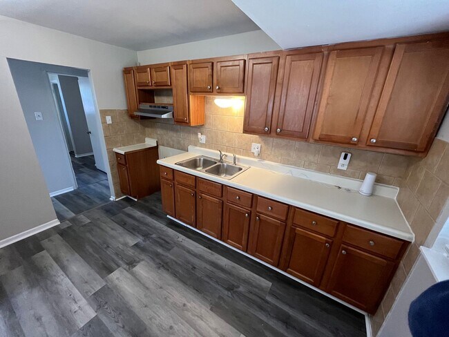 Building Photo - Renovated Three Bedroom Home Coming Availa...