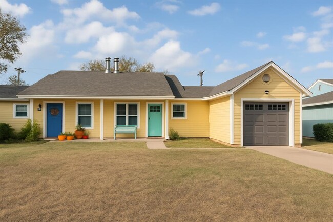 Building Photo - 508 Country Aire Dr