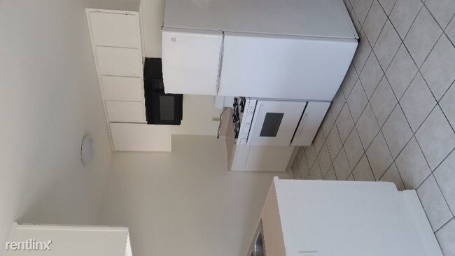 Foto del edificio - 13227 Vanowen St