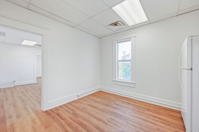 Foto del edificio - 5 S Parish Ave