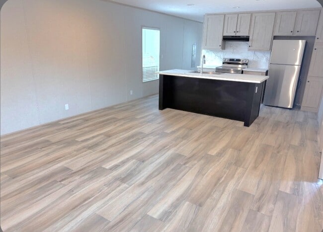 Building Photo - 310 Karlee Dr