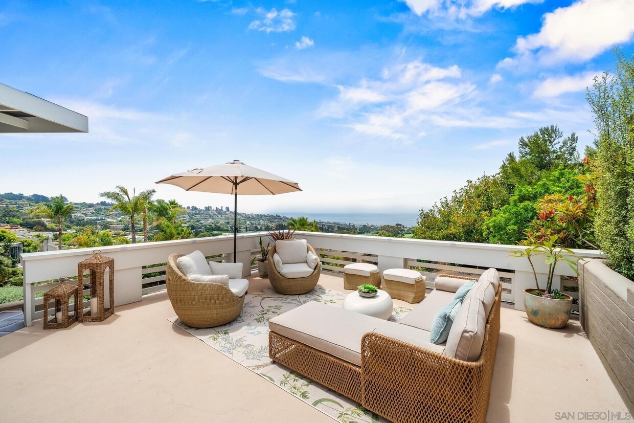 Foto principal - 7201 Country Club Dr