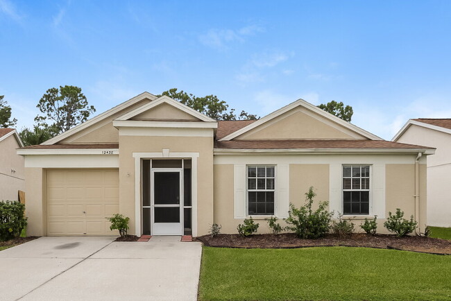Building Photo - 12438 Dawn Vista Dr