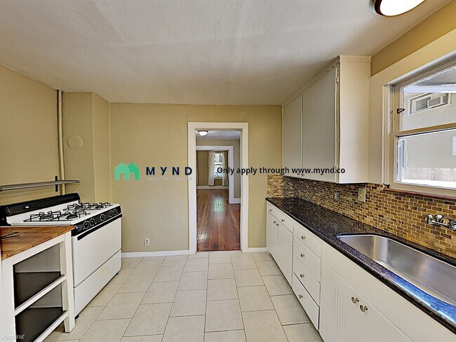 Building Photo - 2 br, 1 bath  - 1525 24th St