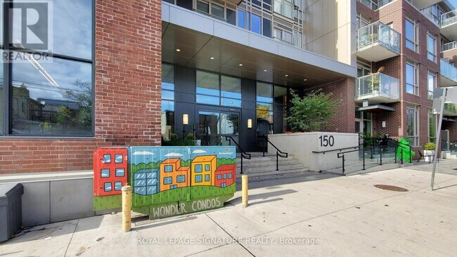Photo du bâtiment - 150 Logan Ave