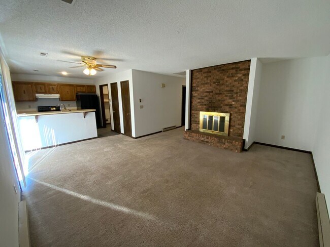 Foto del edificio - 421-421 N Shiloh Ave