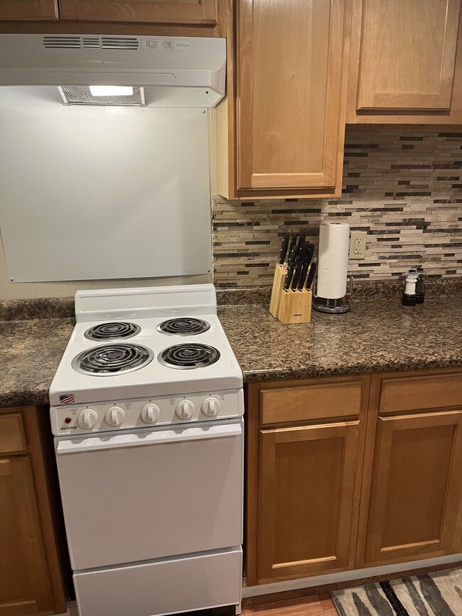 Foto del edificio - 6377 Aspen Way