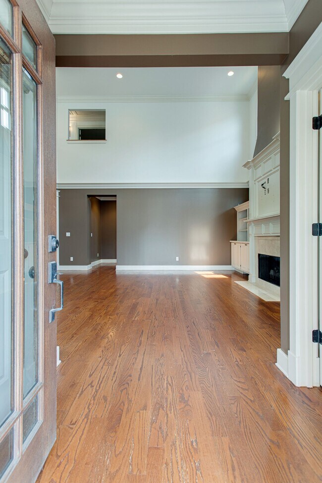 Foto del edificio - 1410 Clifton Ln