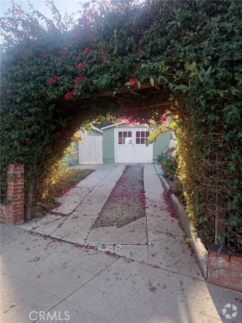 Building Photo - 660 Silver Lake Blvd