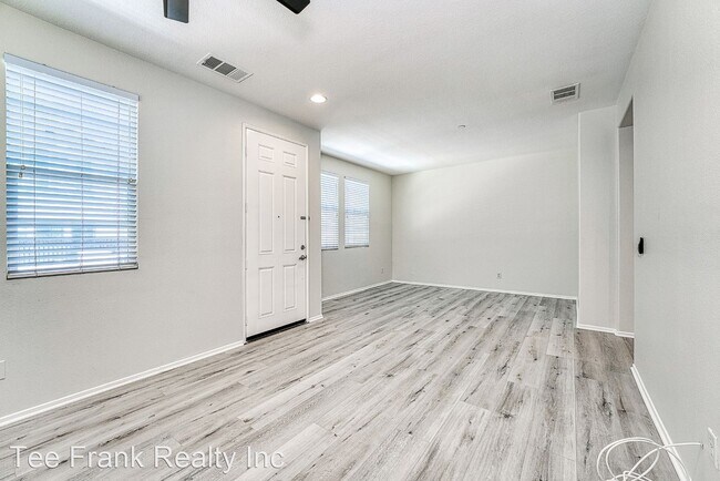 Foto del edificio - 3 br, 2.5 bath House - 28378 Socorro St #122
