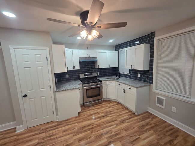 Photo - 2126 Kennedy St Townhome