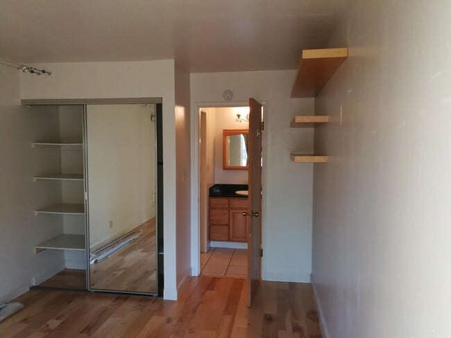 Photo - Uni Flats Apartments