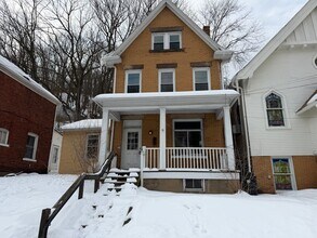 Building Photo - 526 Westinghouse Ave