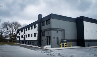 Building Photo - 581 Strasburg Rd