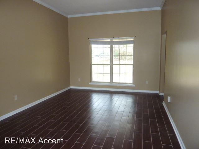 Building Photo - 4 br, 2 bath House - 125 Shawn Ct