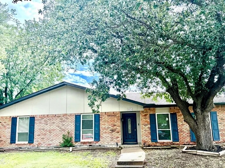 Foto principal - 5024 Middleton Cir