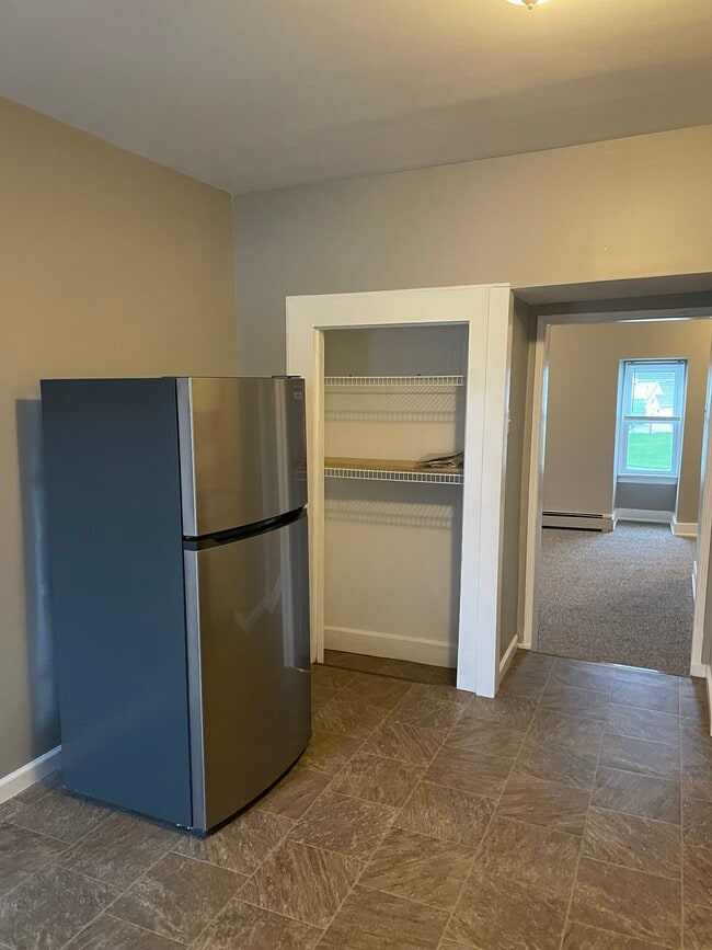 277 E Market St Unit 277 C, Hallam, PA 17406 Apartments in Hallam, PA