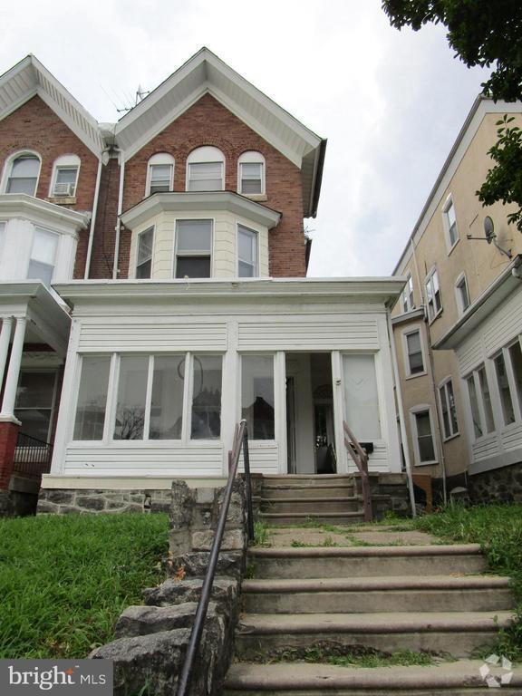 Building Photo - 818 Wynnewood Rd