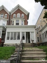 Building Photo - 818 Wynnewood Rd