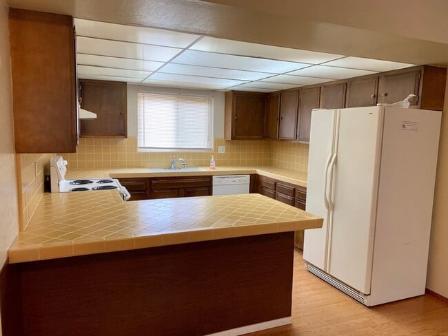 Foto del edificio - 3 bed 2 bath Monterey Home For Rent