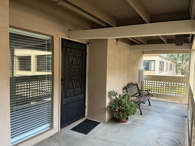 Photo - Los Gatos quality condo