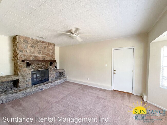 Building Photo - 3 br, 2 bath House - 622 Mayflower Avenue