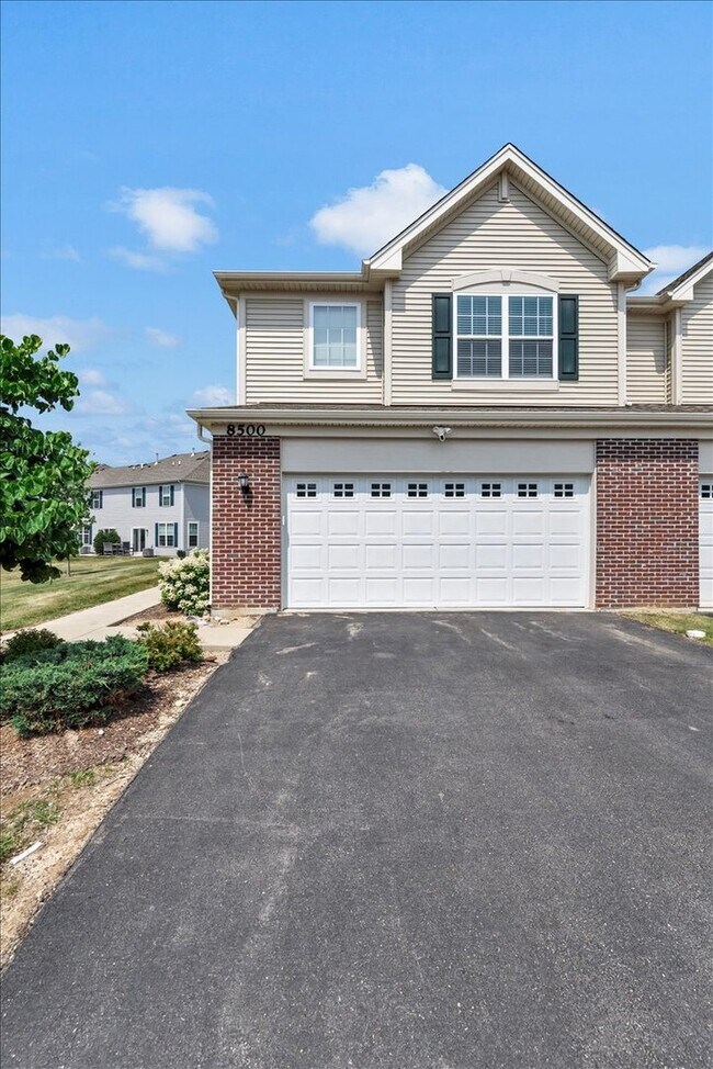 Foto del edificio - 8500 Stillwater Rd