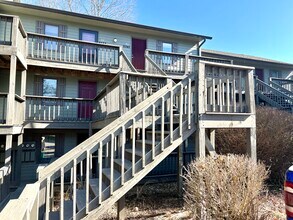 Building Photo - 9345 S Pointe Retreat Dr