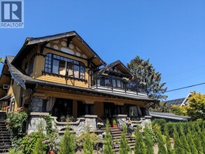 Building Photo - 1631 Dunbar St