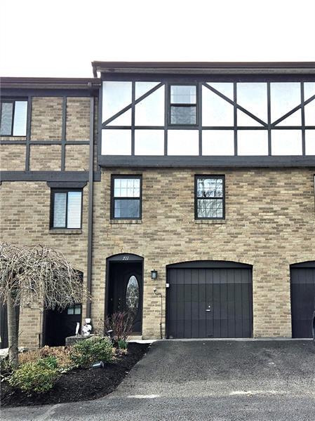 Building Photo - 711 Newton Square Dr