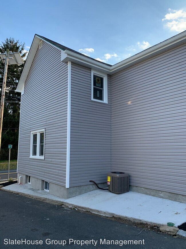 Foto del edificio - 3 br, 1.5 bath House - 245 4th St