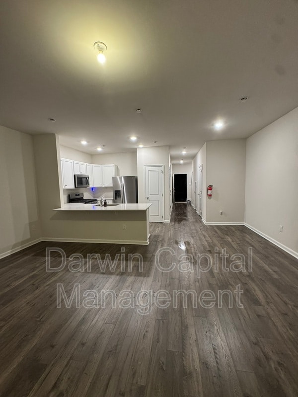 Building Photo - 312 Mazzeo Dr