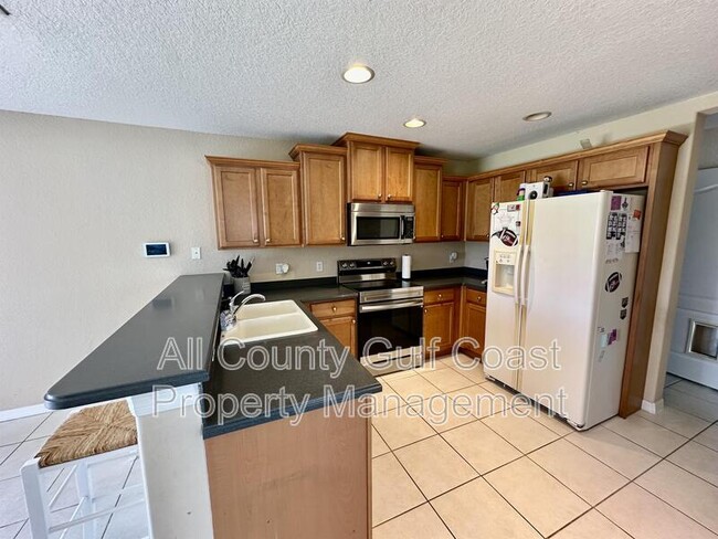 Foto del edificio - 263 Beacon Harbour Loop