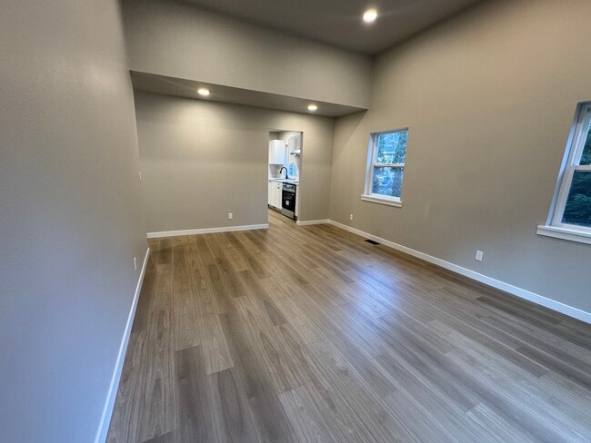 Building Photo - 18208 56th St Ct E