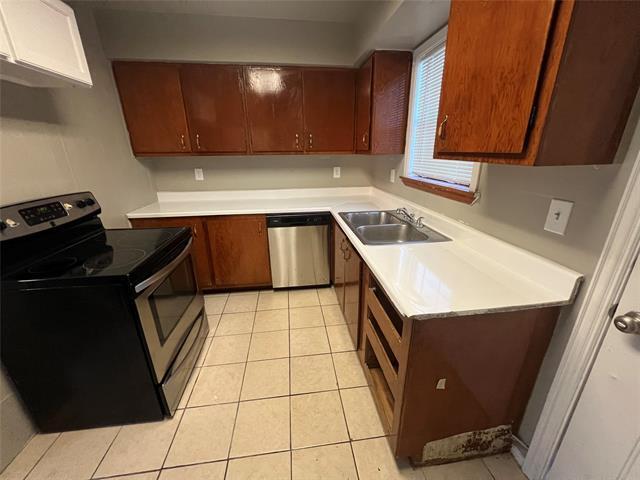 Foto del edificio - 7406 Cottonwood Creek Rd