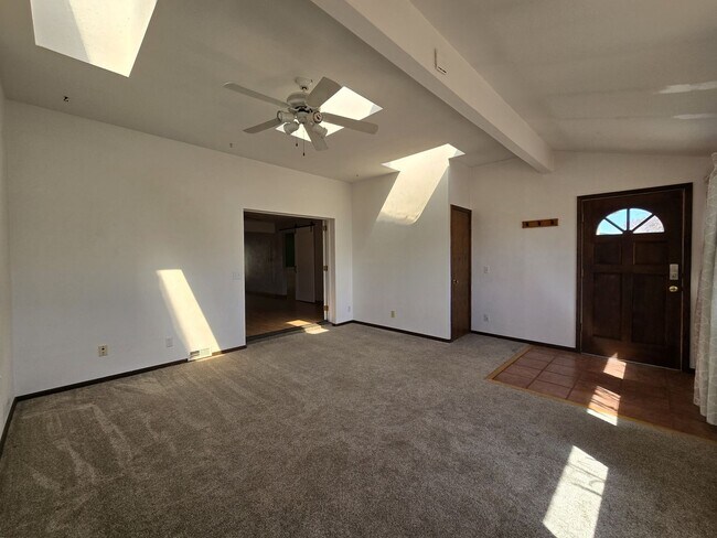 Foto del edificio - 506 Ridgecrest Ave