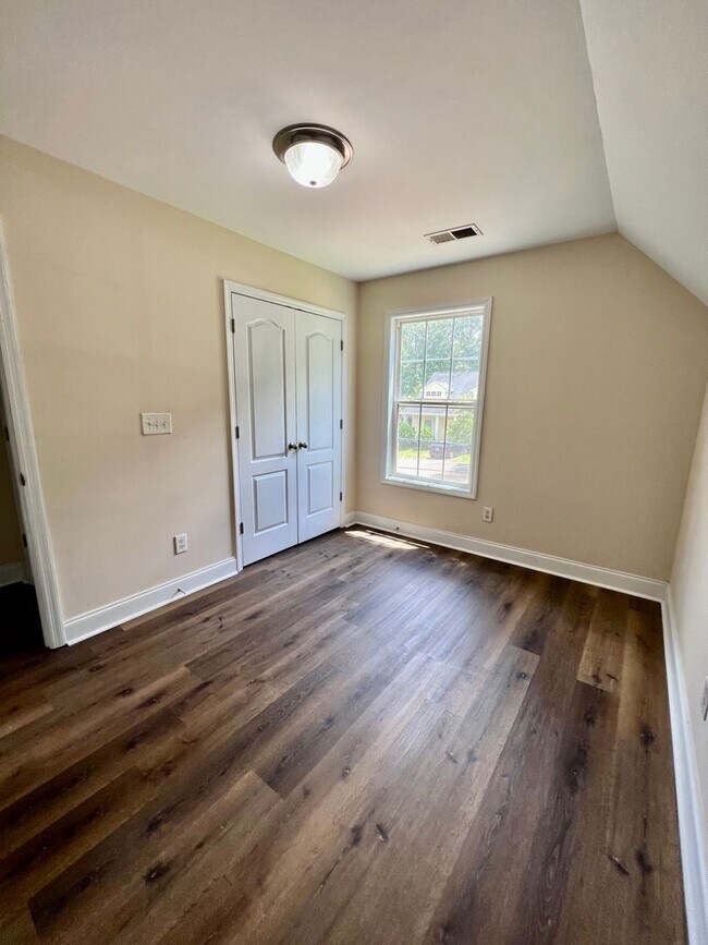 Foto del edificio - 160 Trail Creek St