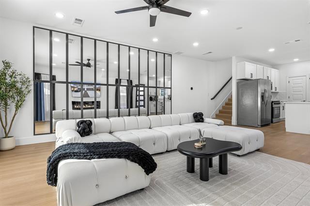 Foto del edificio - 1511 Barry Ave