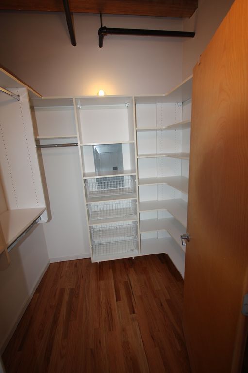 Foto del edificio - 2511 W Moffat St