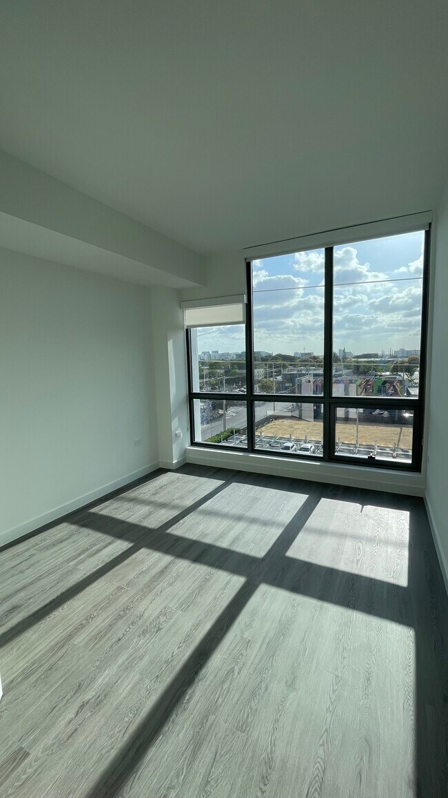 Foto del edificio - 334 NW 22nd St