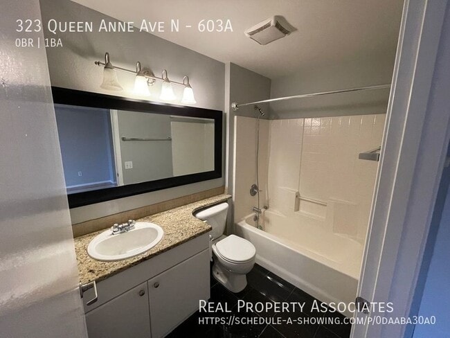 Foto del edificio - 323 Queen Anne Ave N