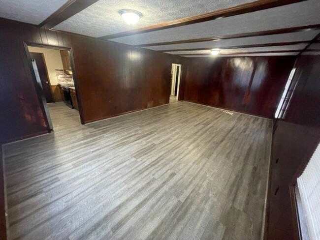 Building Photo - BELOW MARKET RENT!
