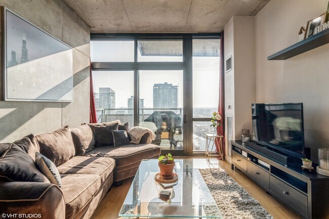 Foto del edificio - 235 W Van Buren St