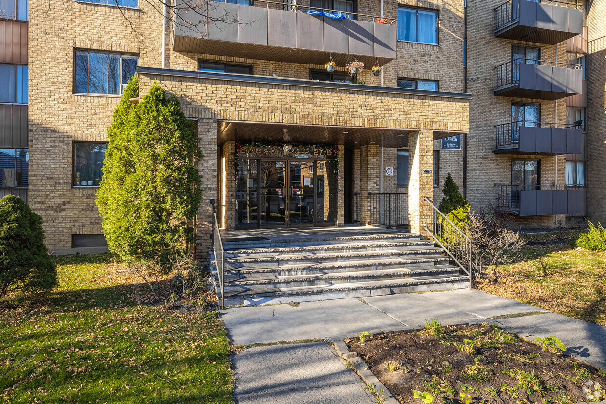 Photo du bâtiment - 2775 Rue Modugno